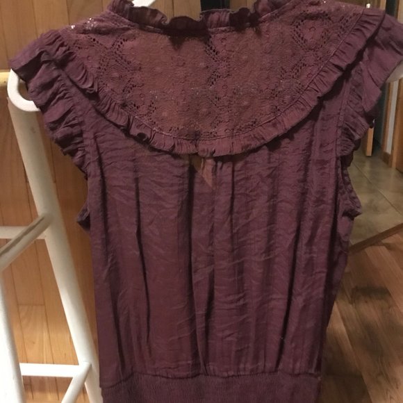 Short Sleeve Button-Down Lacy Blouse, Burgundy, M - Picture 4 of 8